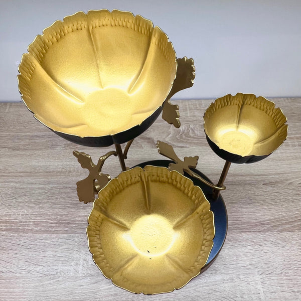 Three bowls decoration